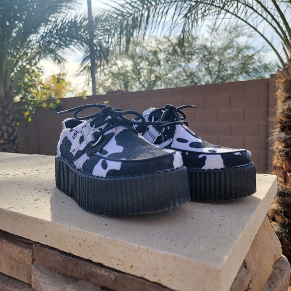 T.U.K Cow Print Platform Creepers Size 6 - Picture 4 of 8
